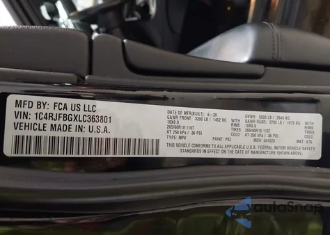 2020 Jeep Grand Cherokee Limited 4X4 z USA, uszkodzony, nr VIN 1C4RJFBGXLC363801